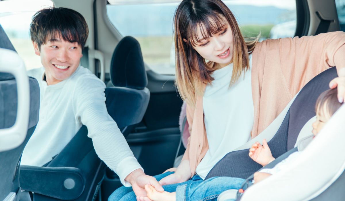 カーシェアでのチャイルドシートってどうしてる?持ち込みの方法やおすすめの選び方