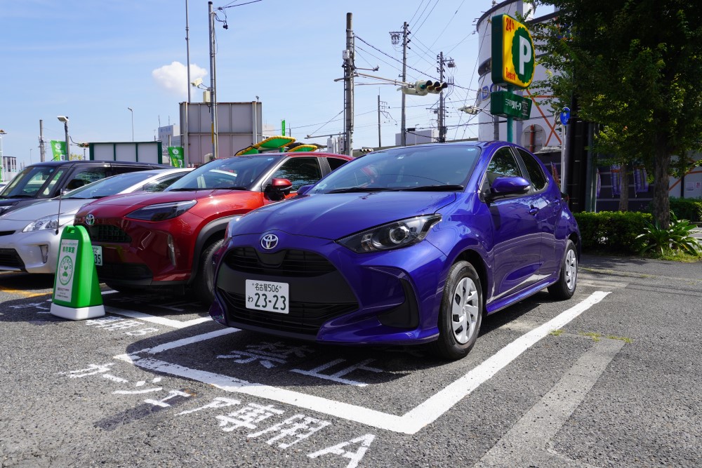 「リパーク大曽根駅前ステーション」からトヨタ「ヤリス」を利用