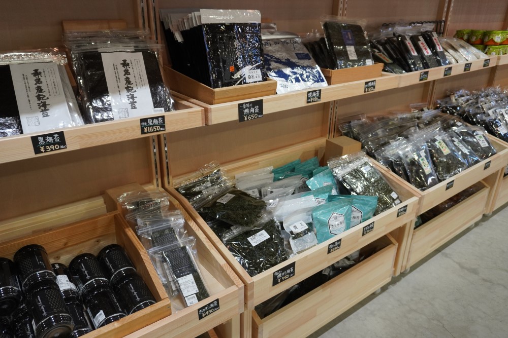 桑名の名産品・海苔の品揃えが豊富