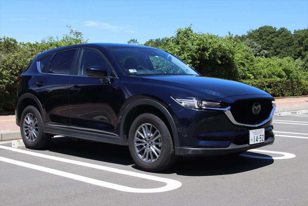 CX-5：全長4,575mm×全幅1,845mm×全高1,690 mm