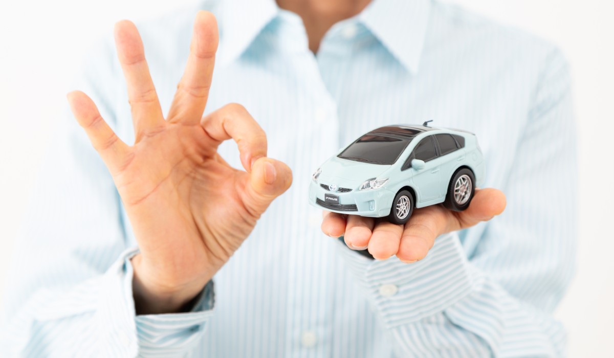 レンタカーとカーシェアを比較検討