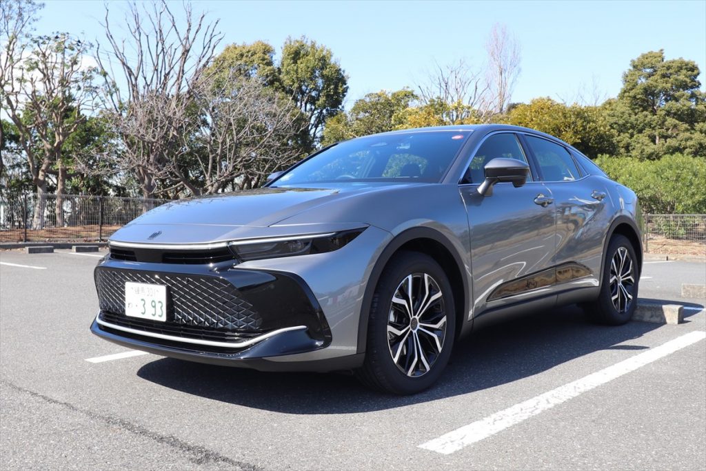 新しい高級車の形として誕生した「クラウンクロスオーバー」