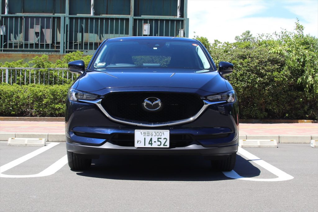 SUVは車幅が広めの車種が多い。「ハリアー」や「RAV4」も車幅は「CX-5」と同等