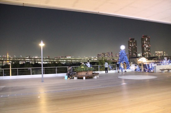 この写真も東京タワーとスカイツリーの両方が写っているんです!