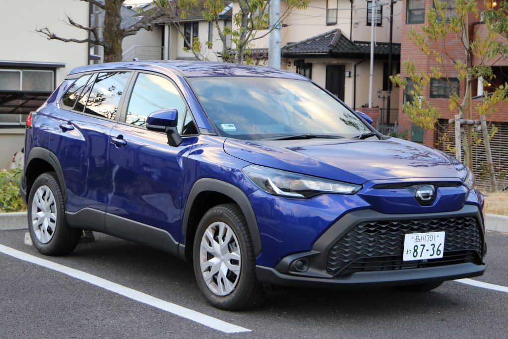 カローラクロス HYBRID(ミドルクラス)※写真はガソリン車