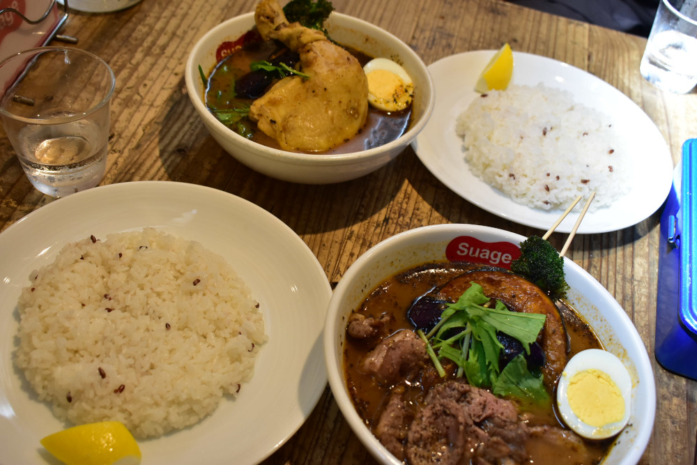 野菜もお肉もボリューム満点のスープカレーセット