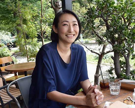 「電車では行きにくい場所でもクルマなら気軽に行けるので助かっています」と小川さん