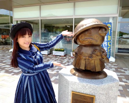 2023年4月22日に佐野SA(下り)リニューアルを記念して設置された「さのまる像(天明鋳物製)」