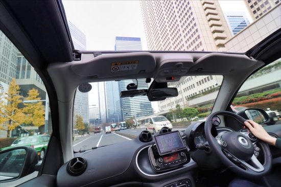 視界のよさも「スマート ブラバス カブリオ Xc」の魅力。狭い道や車線変更時の安全確認もしやすかった