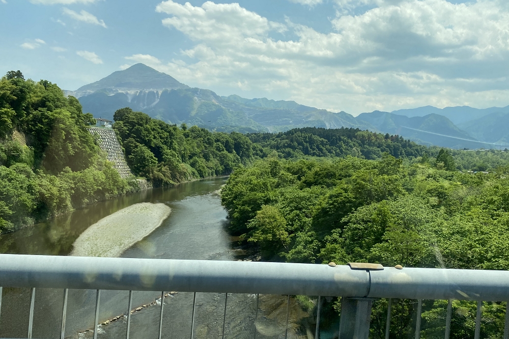 秩父を象徴する武甲山を遠くに望みながら「秩父ミューズパーク」へ