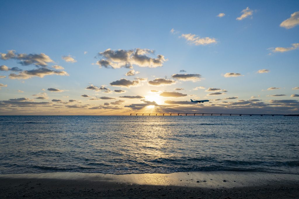 瀬長島から見る夕日も格別