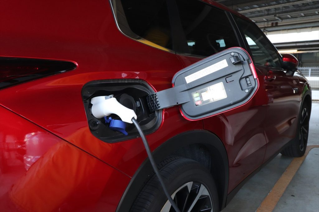 ステーションに駐車中は常に充電されている状態にしている