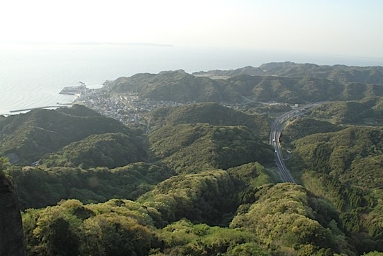 鋸山から絶景を楽しむ