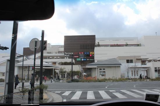 辻堂駅前にある「テラスモール湘南」へ