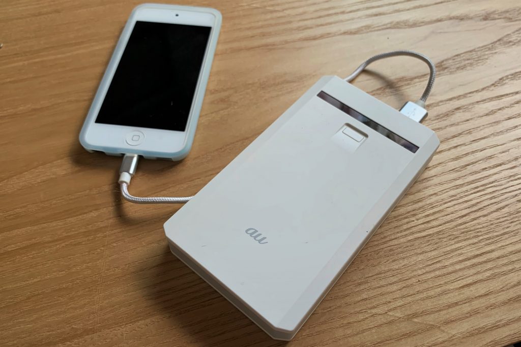  大容量のモバイルバッテリーとUSB電源で使えるグッズを揃えれば夜も快適 