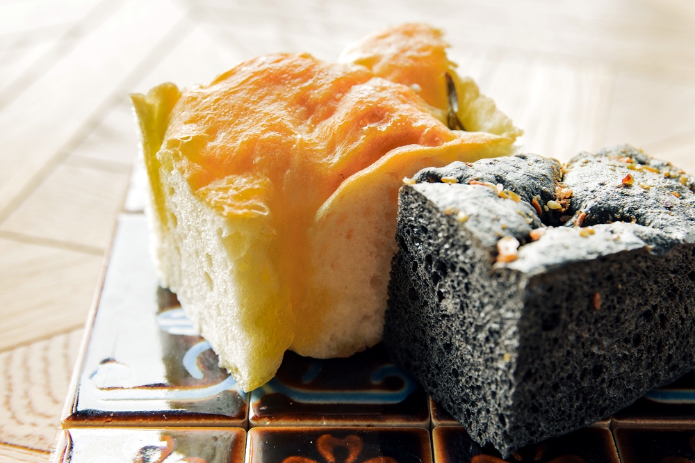 「自家製フォッカッチャ」600円（税込み）（画像提供：edén）