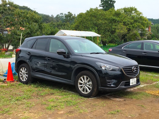 CX-5は高い視界で快適。荷物も乗るのでドライブには最高かも!