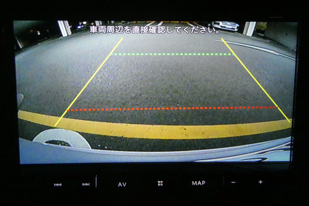 もちろん、バックモニターも装備されているため、駐車が苦手な人でも安心