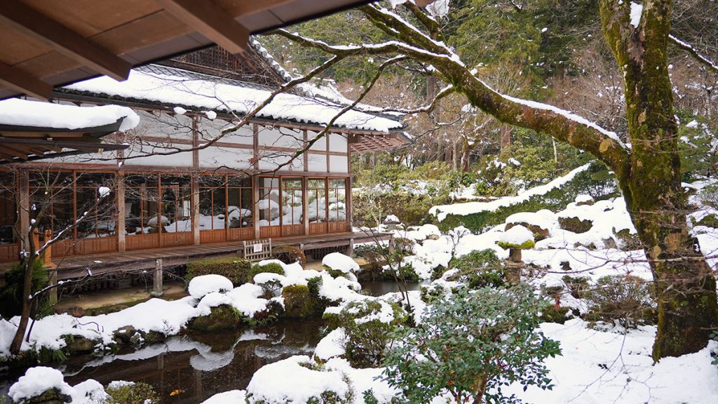 客殿に面している庭園「聚碧園(しゅうへきえん)」