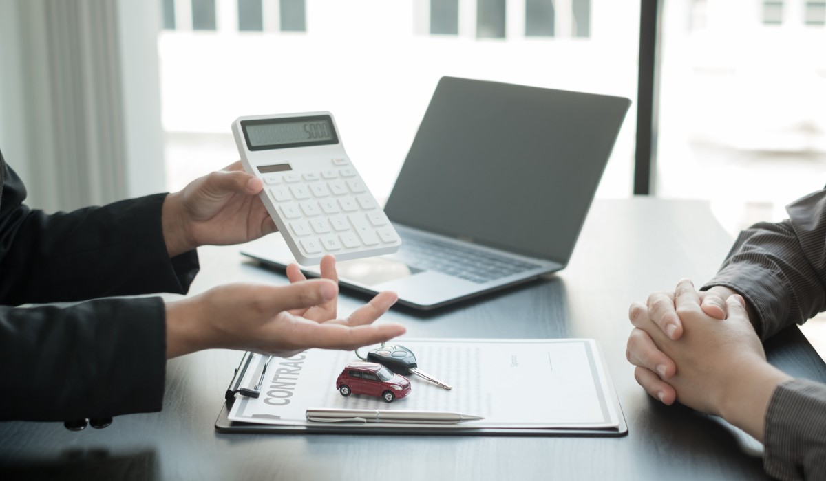 カーリースの契約と料金