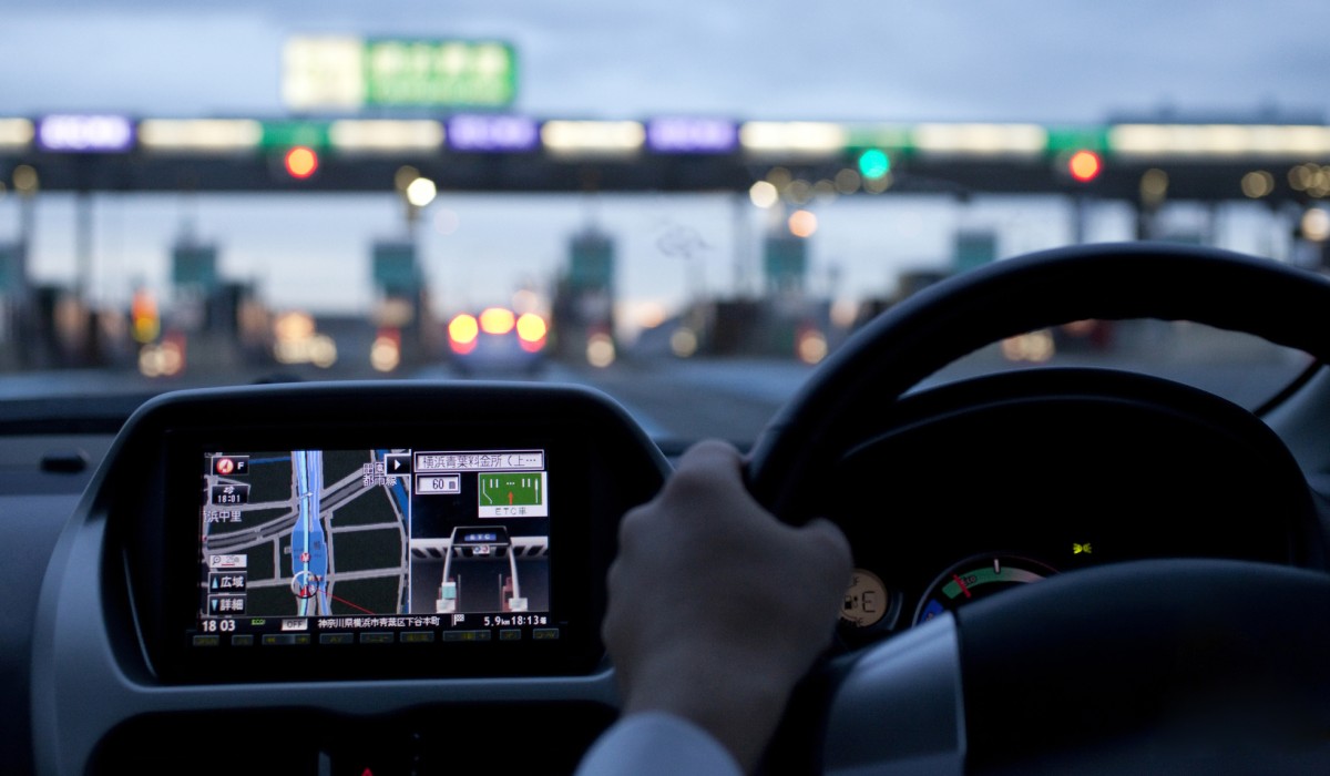 走行中の電気自動車