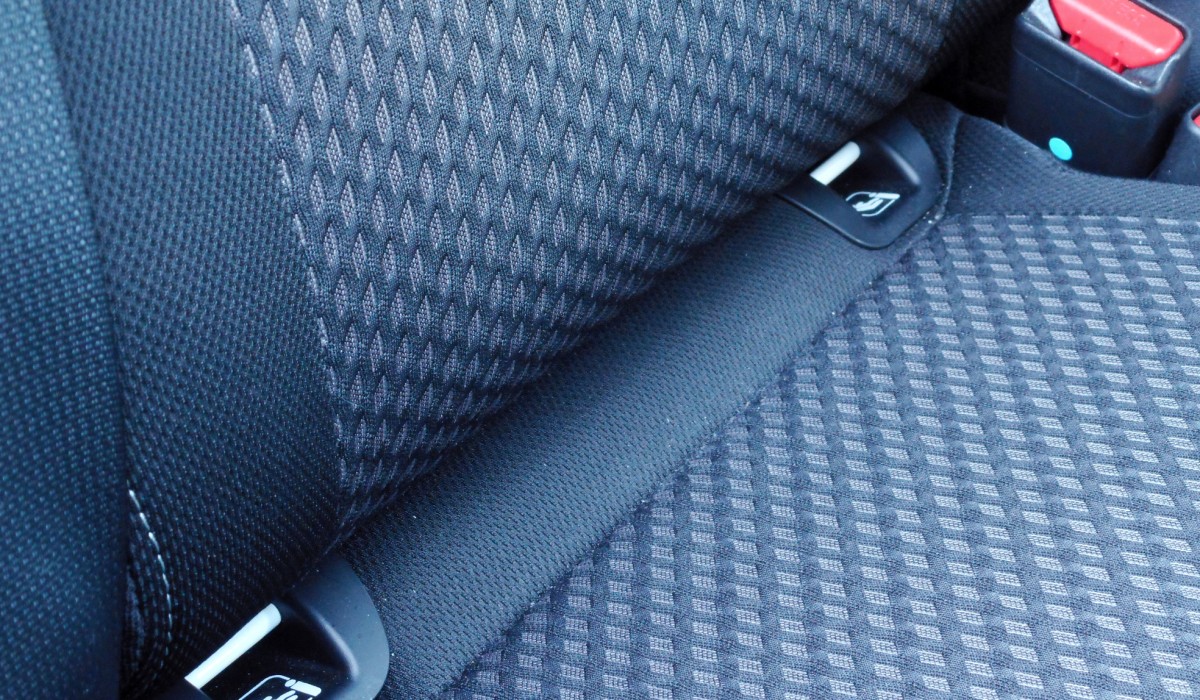 ISOFIX金具のついている座席