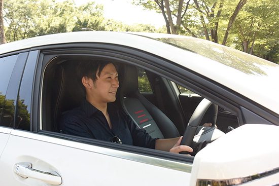 都内の運転もバッチリ。同乗者が安心できる安全運転のよっしーさん