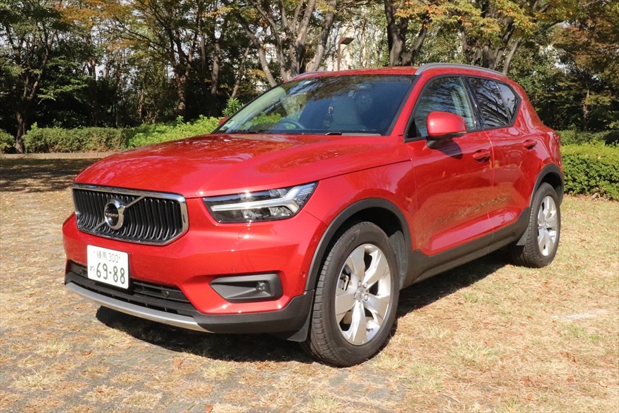 こちらはボルボの中でコンパクトなSUVの「XC40」。この他に「XC60」「XC90」、ステーションワゴンの「V60」もある