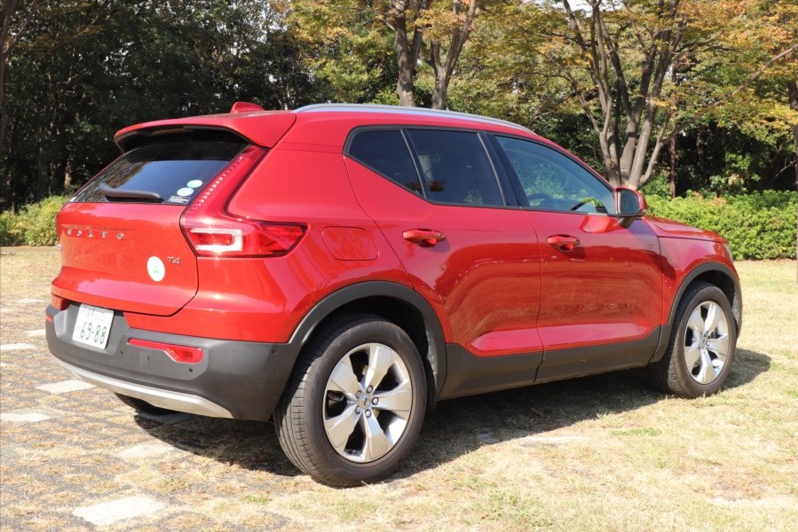  カレコの「XC40」は、T4 Momentumというシリーズでもっともカジュアルな雰囲気のグレード 