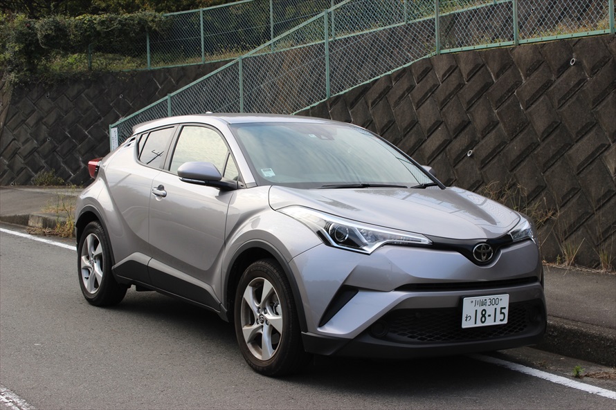 5人乗りのSUVトヨタ「C-HR」