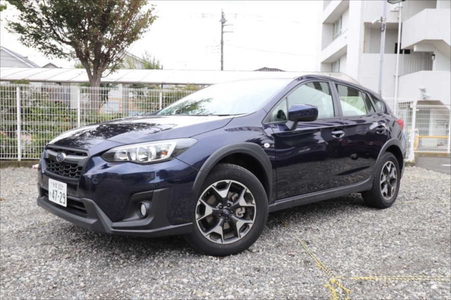 比較的コンパクトな「XV」は軽快な走りも魅力。全高1,550mmで多くの立体駐車場に入る
