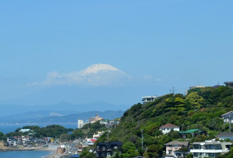 七里ヶ浜からの富士山