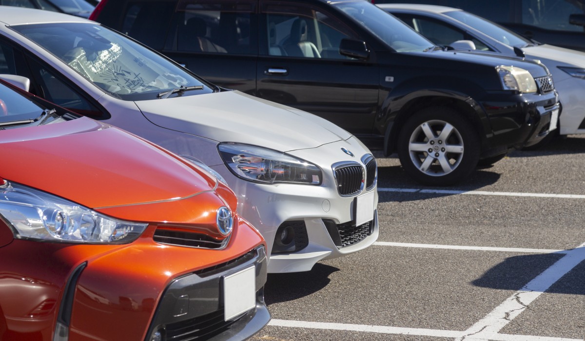 さまざまな車種のクルマ