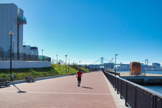 この日も多くのランナーが汗を流していました