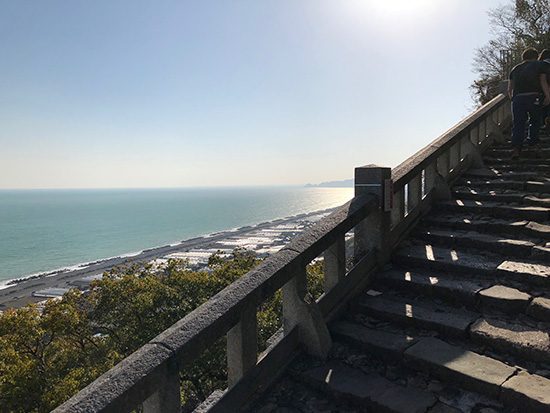 久能山東照宮から見える駿河湾（写真提供）