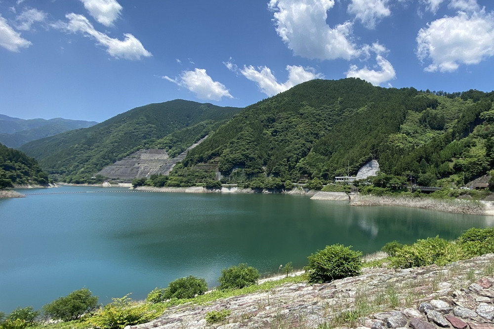名栗湖は首都圏のオートバイツーリング先としてメジャー。この日もたくさんのライダーで賑わっていた