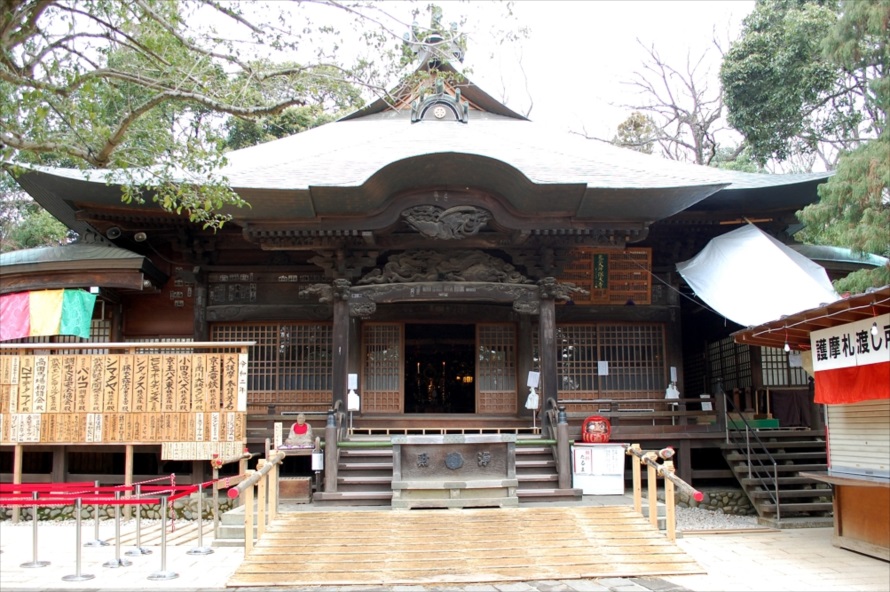 慈恵大師（元三大師）像を安置している元三大師堂。ここで毎日護摩祈願（ごまきがん）が行われている