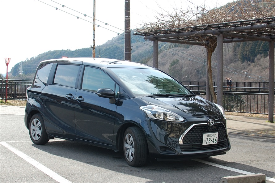 鬼怒楯岩大吊橋のすぐ手前に無料駐車場がある 