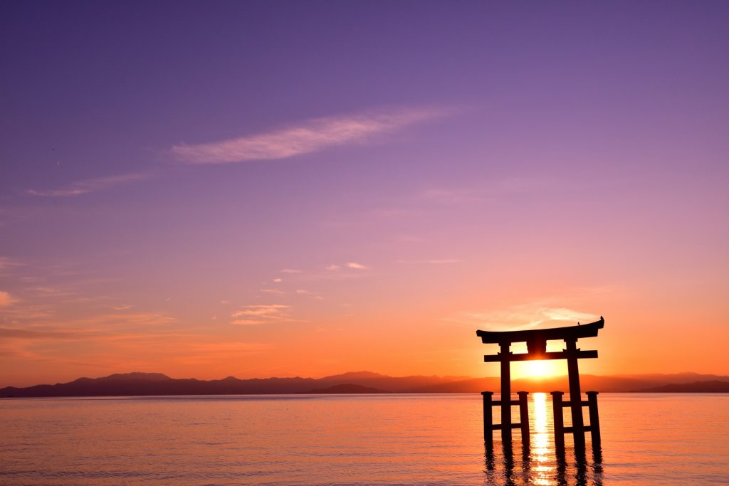 刻々と景色が変わってゆく湖上の初日の出