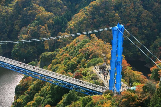 渓谷美の美しい竜神大吊橋