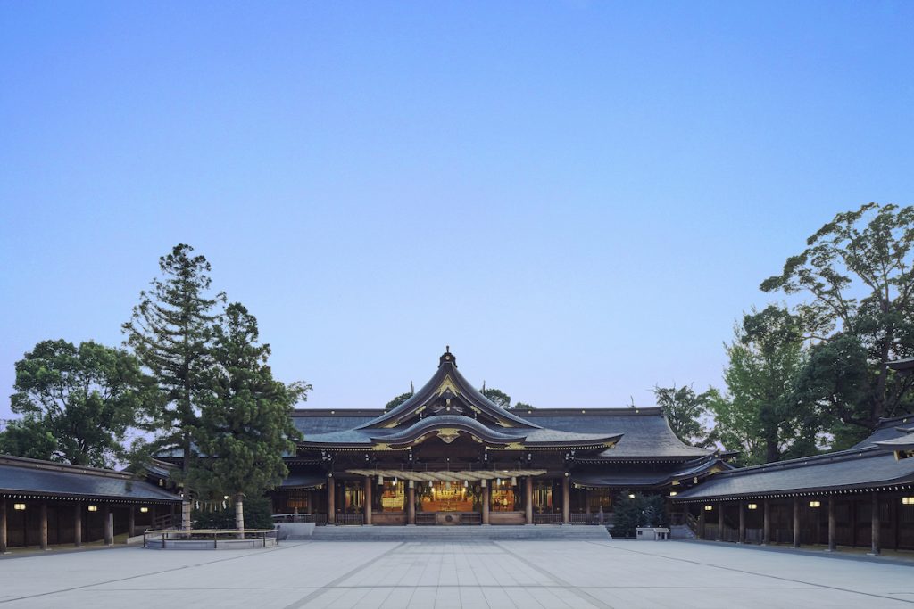 毎年大勢の参拝客が訪れる寒川神社(写真提供:寒川神社)