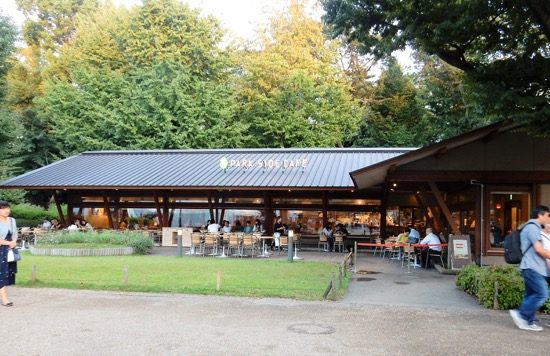 厳選された旬野菜やハーブティが楽しめる「上野の森PARK SIDE CAFÉ」