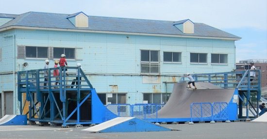 スピード&発射台。3メートル近くある発射台は大迫力!