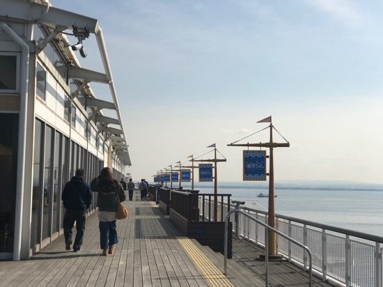 海風が心地よいデッキ