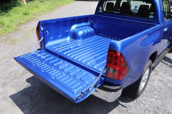 荷台のサイズは、長さ1,520mm×幅1,535mm×高さ480mm。最大積載量は500kg