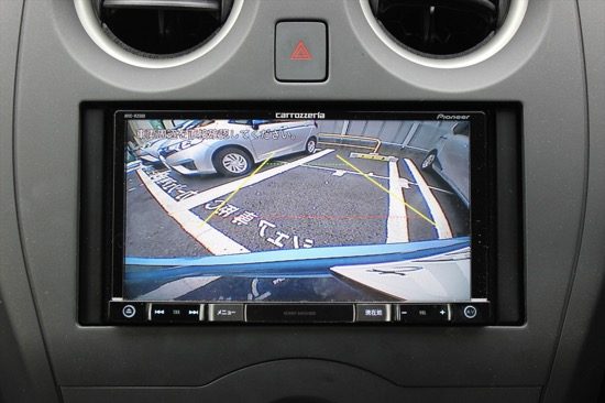 バックモニターがついていると狭い場所での駐車のときに心強い