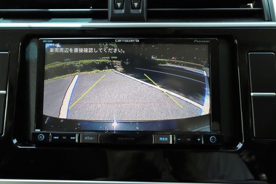 「ランドクルーザープラド」はモニターの視点がやや高いことに注意