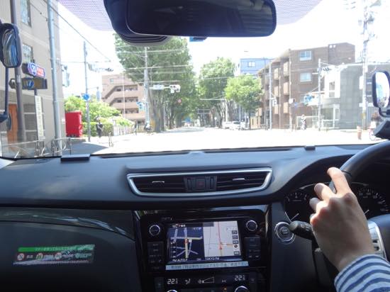 遠くまで見渡せる目線の高さは、運転しやすさにつながっています