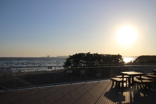 海を見ながらのんびりできる、ふなばし三番瀬海浜公園