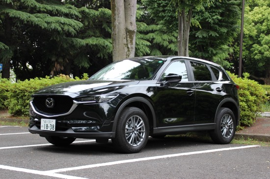 スタイリッシュなフォルムの「新型CX-5」